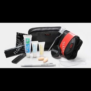 Tumi for Delta travel kit
