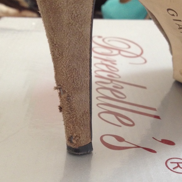 Gianni Bini 7 1/2 very love bought from another pu - Picture 2 of 3