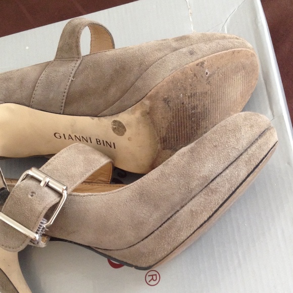Gianni Bini 7 1/2 very love bought from another pu - Picture 3 of 3