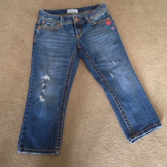 Capri Pants - Picture 3 of 3