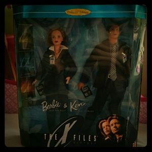 Barbie and Ken as agent Dana scully and fox mulder