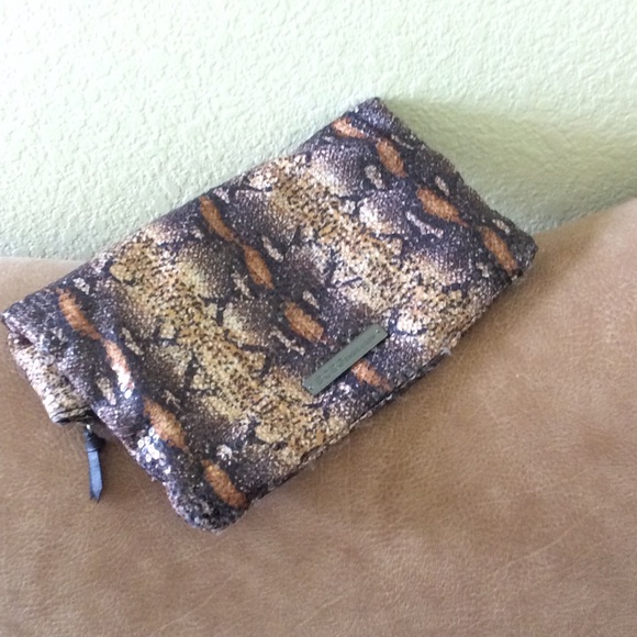 ❤️❤️❤️SOLD IN BUNDLE❤️❤️❤️Sequin snakeskin