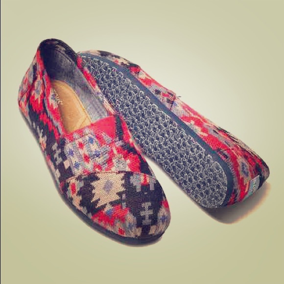 Toms, Kilim Knit. 9m in men's, 10.5 in women's.