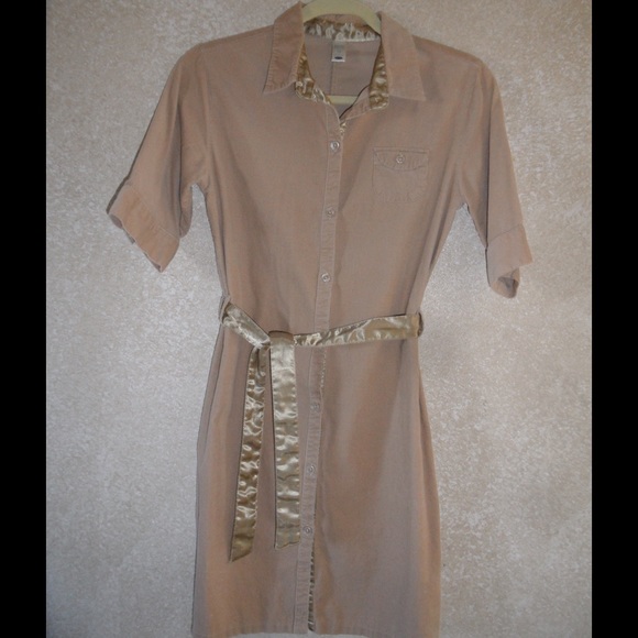 Old navy beige dress