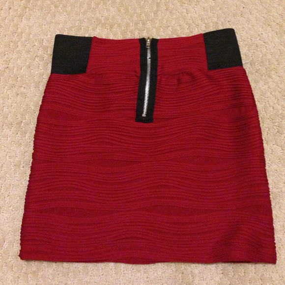 Fire Red 🔥 Mini Skirt - Picture 3 of 3