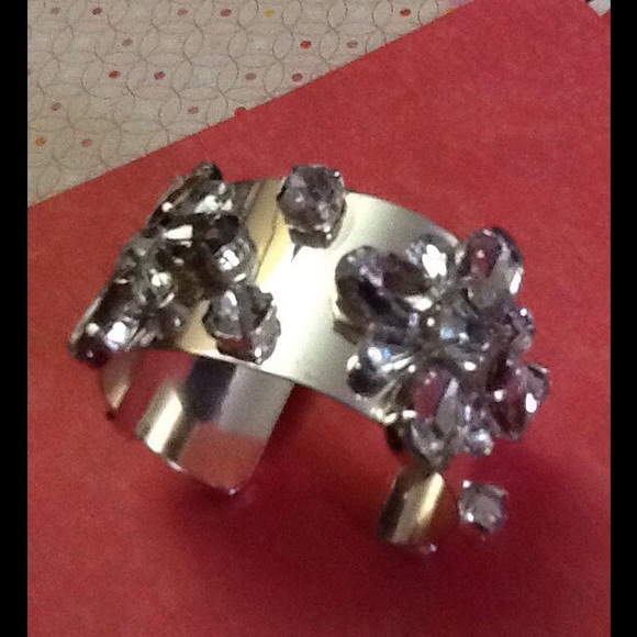 Polished Silver Cuff with Raised Crystal Stones 💎 - Picture 4 of 5