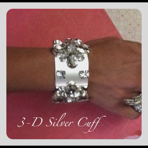 Polished Silver Cuff with Raised Crystal Stones 💎 - Picture 5 of 5