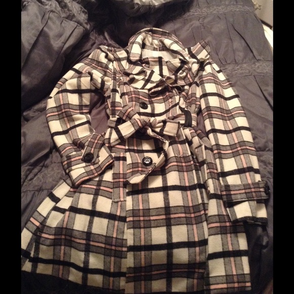 Gossip Girl style plaid coat!