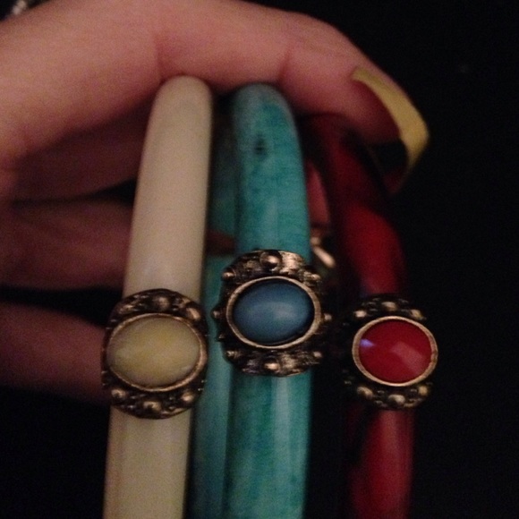 Set of bangles. - Picture 3 of 3