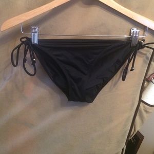 🔁 H&M Black String Bikini Bottoms Size 10