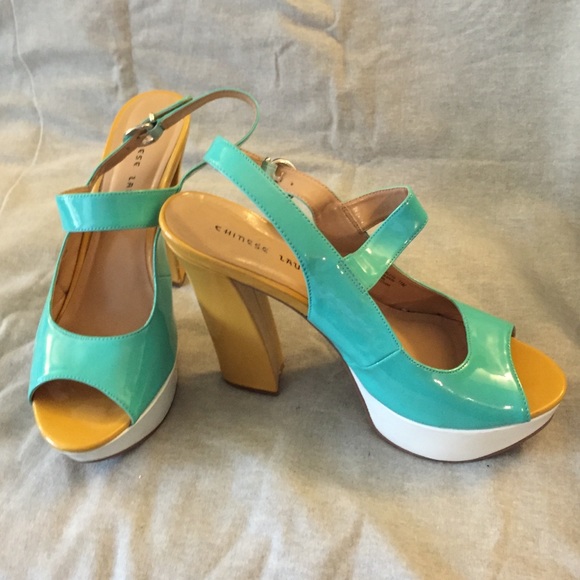 Retro style mint Chinese Laundry wedges