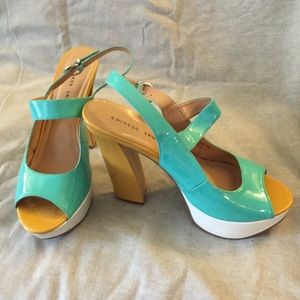 Retro style mint Chinese Laundry wedges