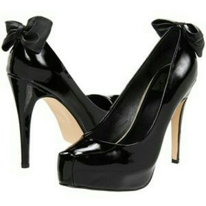 Dolce Vita patent leather pumps