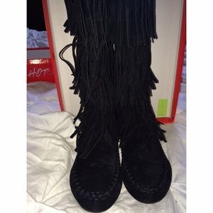Adorable never worn black fringe boots!