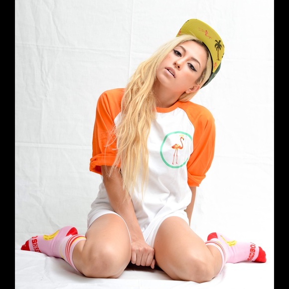 Flamingo baseball tee size medium dojo shredboards