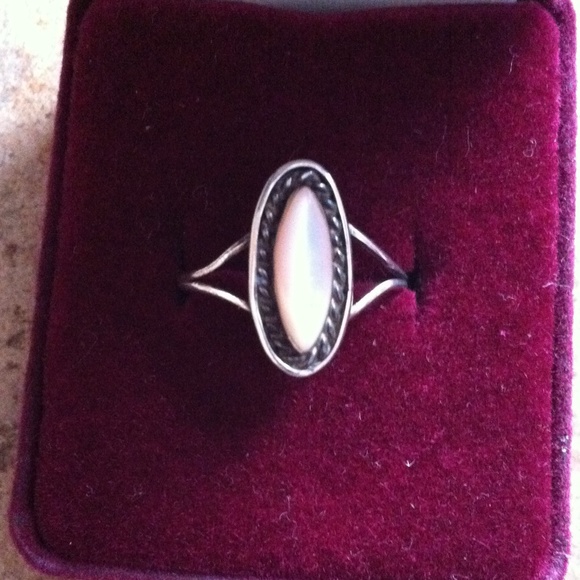 Sterling Silver Mother of Pearl Ring