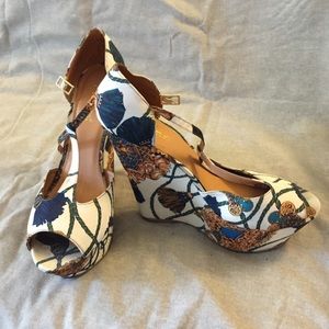 💞💞💞HOST PICK💞💞💞 Nautical satin wedges