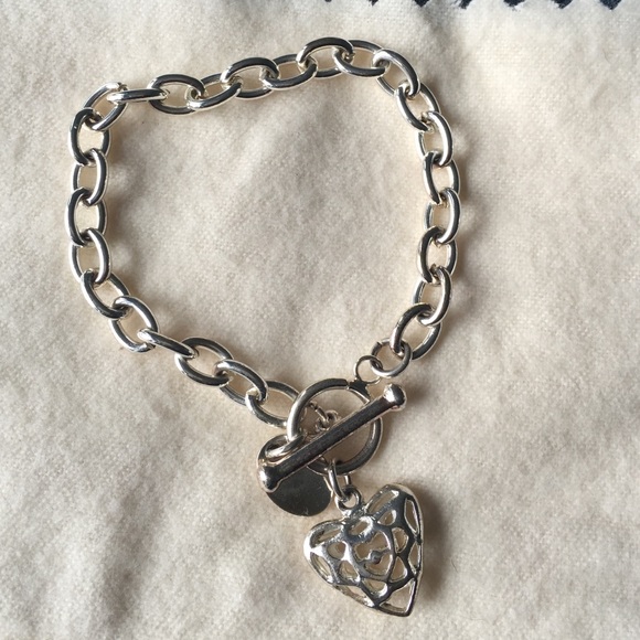 Silver color heart pendant bracelet