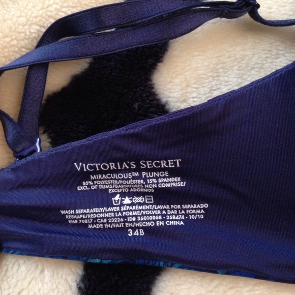 Victoria's Secret bombshell bra - Picture 3 of 3