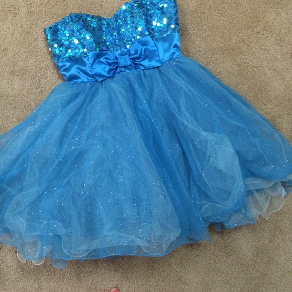 Blue prom dress!