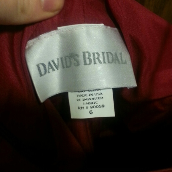 Red Dress - Picture 4 of 4