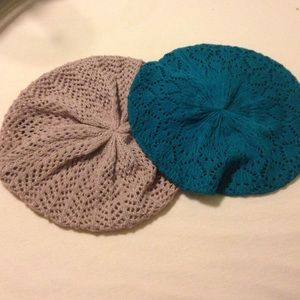 Forever21 NWOT Knit beret hats