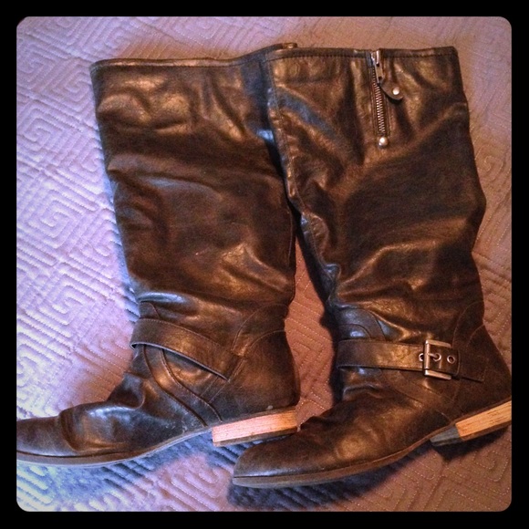 Black wide calf women's boots