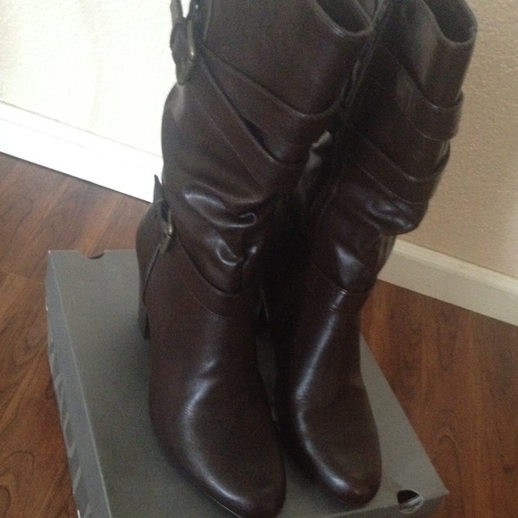 Boots - Picture 2 of 3