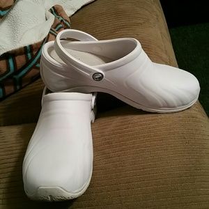 White any wear shoes