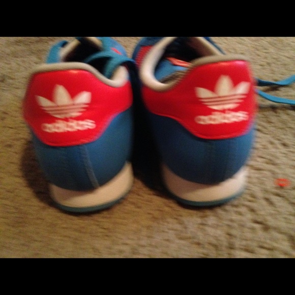 Somoa Adidas - Picture 3 of 4