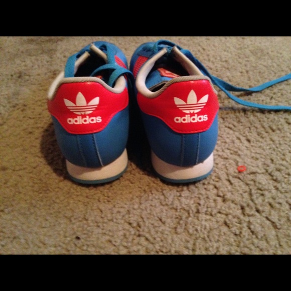 Somoa Adidas - Picture 4 of 4