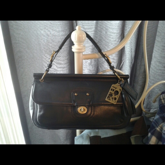 🚫SOLD🚫 Authentic black Coach shoulder handbag