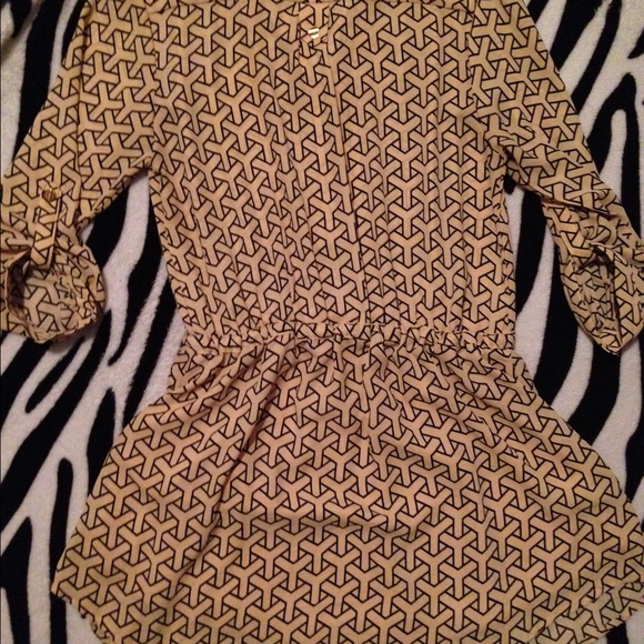 Short tunic dress. Only wore once!!