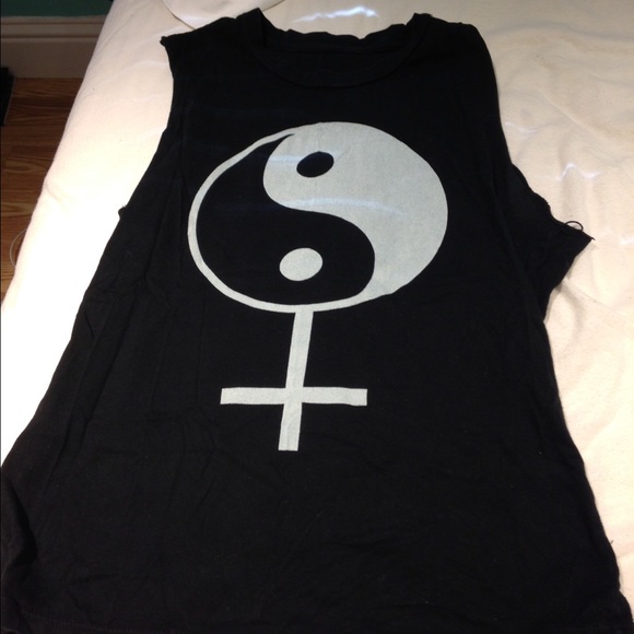 Brandy Melville tank top - Picture 2 of 2