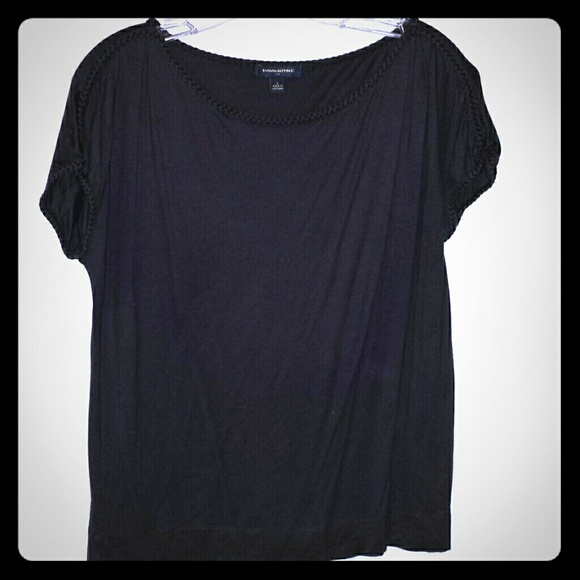 Banana Republic black t shirt Size L