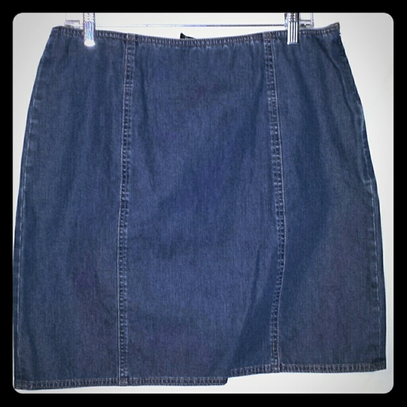 Ann Taylor Jean shirt Size 14