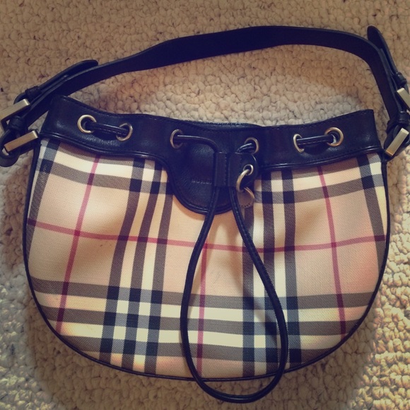 Burberry purse