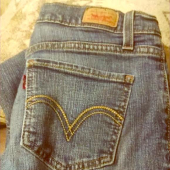 Women's Levi's for sale!