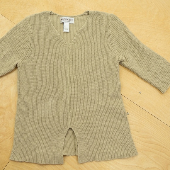 [brownstone studio] tan 3/4 sleeve sweater
