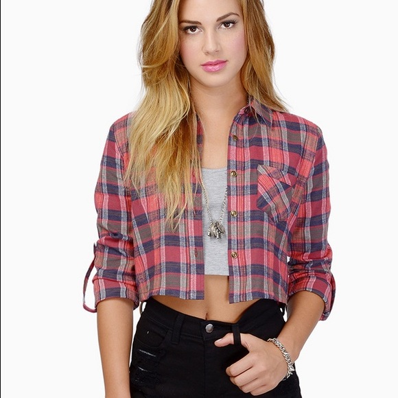 Cute cropped plaid flannel