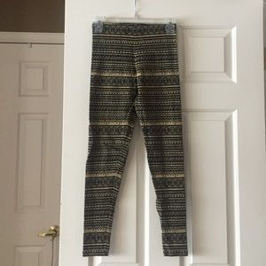 Patterned leggings