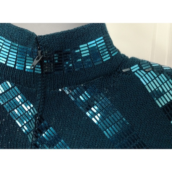 🌟HP 11/26!🌟 ✨ST. JOHN EVENING DRESS!!! ✨ - Picture 3 of 4