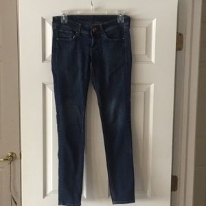 Skinny jeans