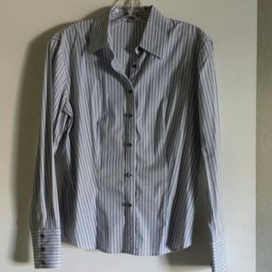 Ann Taylor Blouse excellent condition - fitted