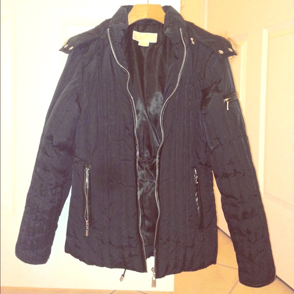 Michael Kors down jacket with fur hood- Size S/P