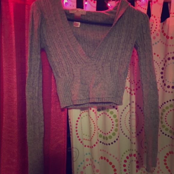 Grey sweater - Picture 1 of 2