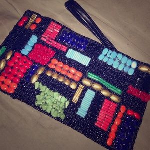 Sorpresa Beaded Wristlet