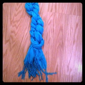 Teal scarf