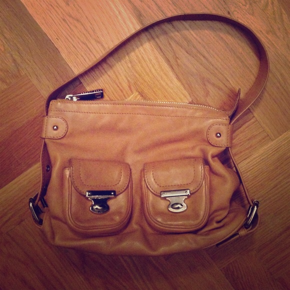 Marc Jacobs Tan leather purse