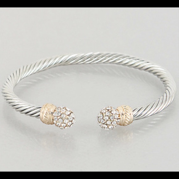 Hannah Beury Jewelry - LAST ONE‼️Crystal Ball Bracelet🌷